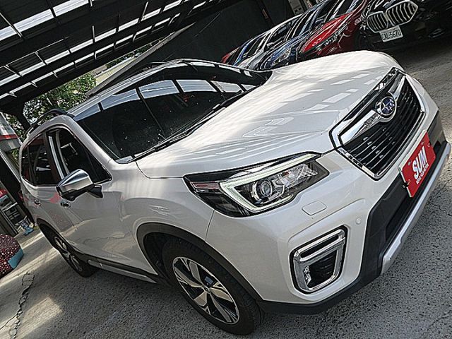 第五代森林人最頂有全景天窗I-KEY影音自跟車輕越野首選才跑5萬  第6張相片