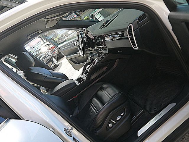 CAYENNE  第11張相片