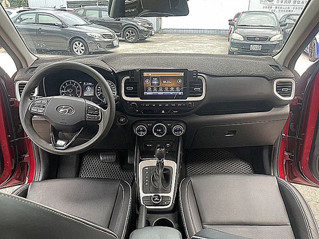 不只都會 還很會年輕都會SUV選配雙色外觀套件輕鬆入手  第12張相片