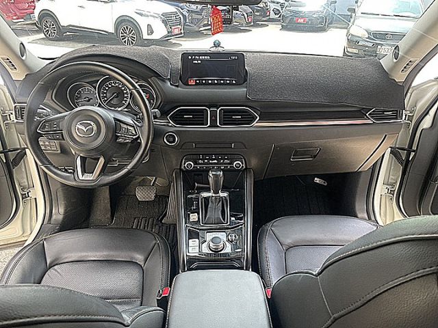 小改款 CX-5魂動系BOES旗艦版有抬顯.跟車自適應LED頭燈.盲點電動尾門  第13張相片