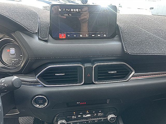 小改款 CX-5魂動系BOES旗艦版有抬顯.跟車自適應LED頭燈.盲點電動尾門  第16張相片