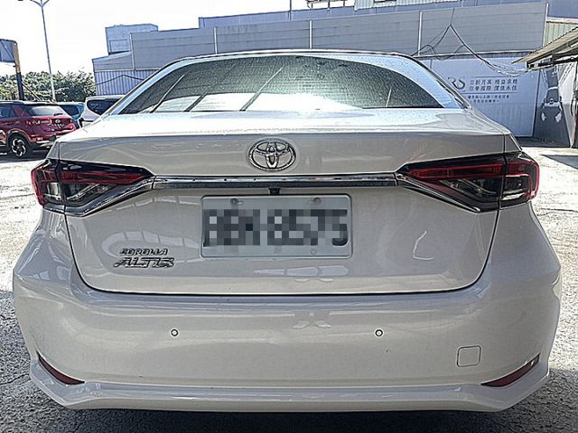 12代頭大大神車汽油豪華版搶手白  第5張相片