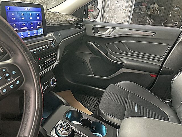 轎旅型Focus Active任性版滿滿誠意配備就是要與眾不同  第18張相片