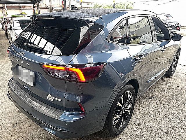 Ford大改款Kuga22.5代EcoBoost 250 AWD ST-Line 有4WD有D&O音響全景電動尾門  第5張相片