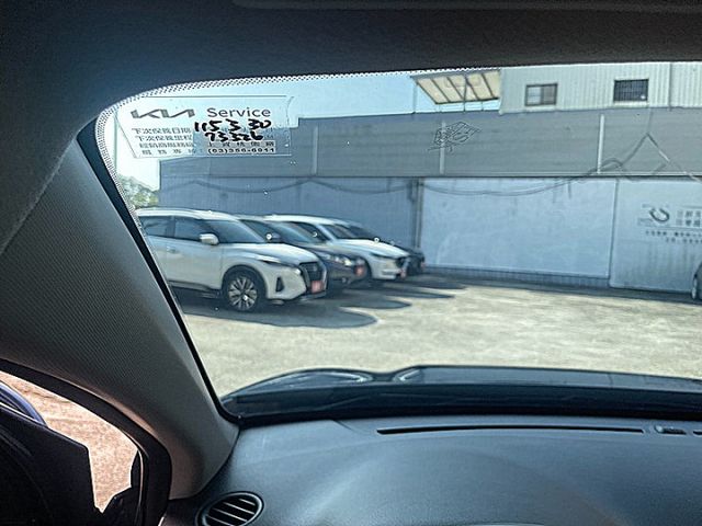 1.0T渦輪時尚版  第20張相片