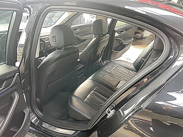 新世代G30系 BMW 520I  Luxury 德系精緻與豪華現在輕鬆享受現在只要7X萬入手  第10張相片