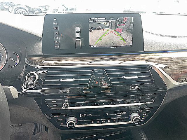 新世代G30系 BMW 520I  Luxury 德系精緻與豪華現在輕鬆享受現在只要7X萬入手  第17張相片