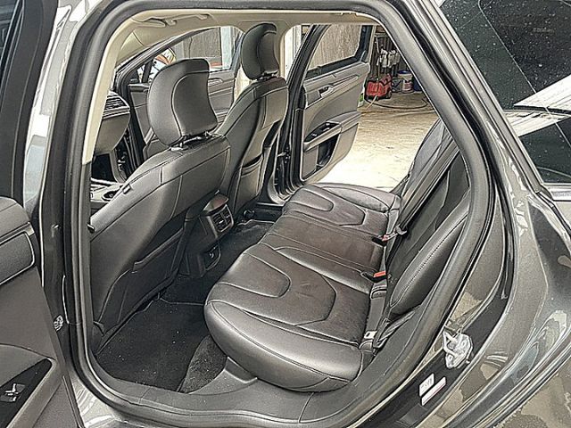 進口改款Mondeo Wagon 跑旅車型新車132萬現在不用一半價入手  第10張相片