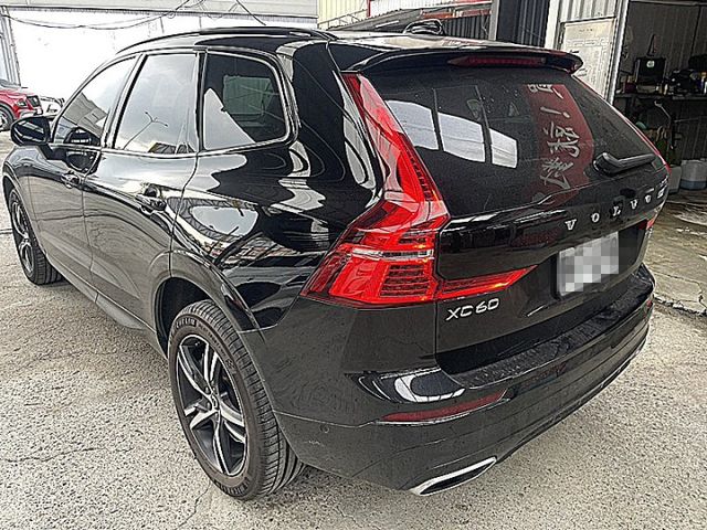 小改Volvo XC60 B5 R-Design 油電加價Bowers&Wilkins音響現在超優惠價入手  第3張相片