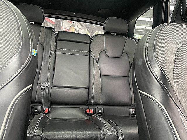 小改Volvo XC60 B5 R-Design 油電加價Bowers&Wilkins音響現在超優惠價入手  第18張相片