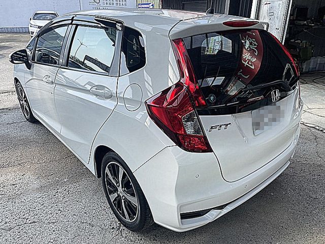 有故事的FIT 頂級S版個性小轎旅給你甜甜價  第4張相片