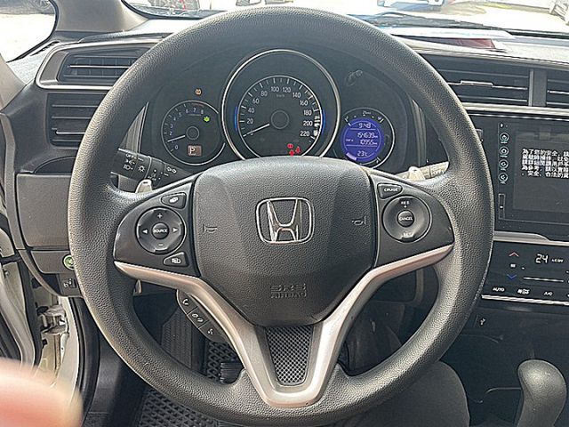 有故事的FIT 頂級S版個性小轎旅給你甜甜價  第15張相片