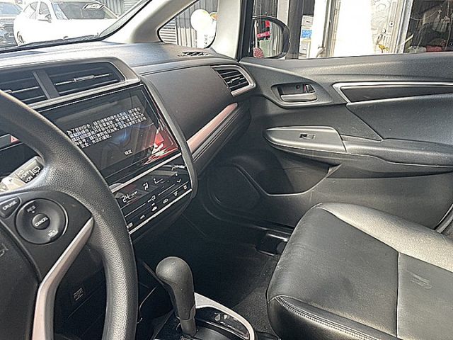 有故事的FIT 頂級S版個性小轎旅給你甜甜價  第19張相片