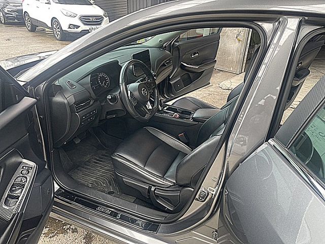 Sentra 智駕尊爵版選JBL喇叭才跑5萬  第8張相片