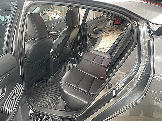 Sentra 智駕尊爵版選JBL喇叭才跑5萬  第9張相片