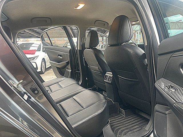 Sentra 智駕尊爵版選JBL喇叭才跑5萬  第11張相片