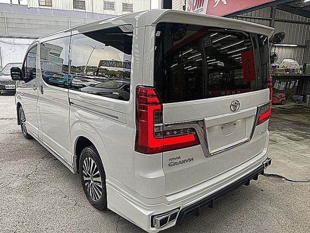 Granvia 6人旗艦三代同堂出遊與商務接送好幫手高貴不貴  第3張相片