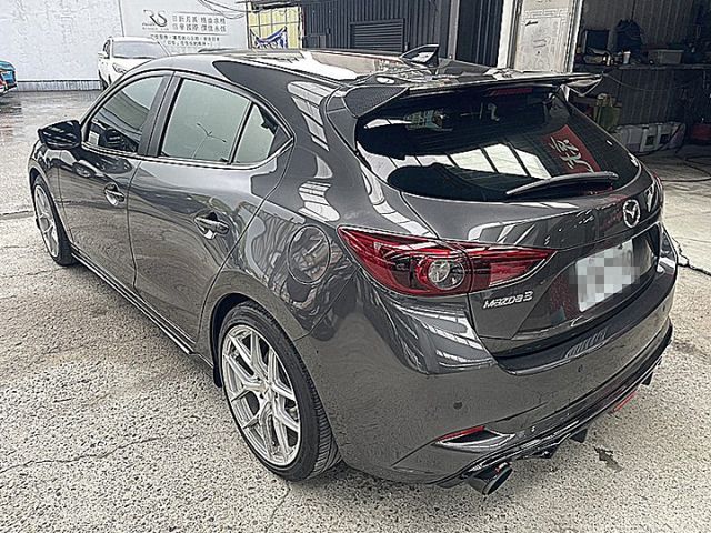 魂動系小改馬自達3五門尊榮安全版有電子手煞抬顯超美  第3張相片