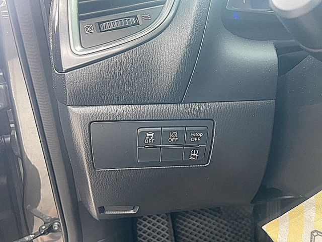 魂動系小改馬自達3五門尊榮安全版有電子手煞抬顯超美  第15張相片