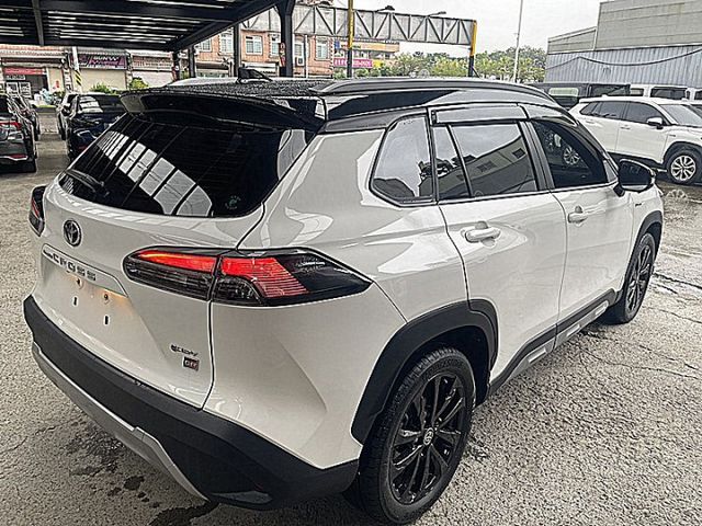 小改Corolla Cross Hybrid GR Sport最頂版才跑1萬  第5張相片