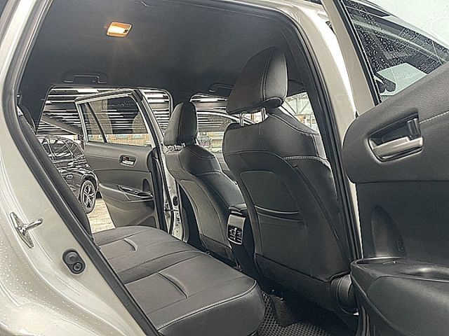 小改Corolla Cross Hybrid GR Sport最頂版才跑1萬  第12張相片