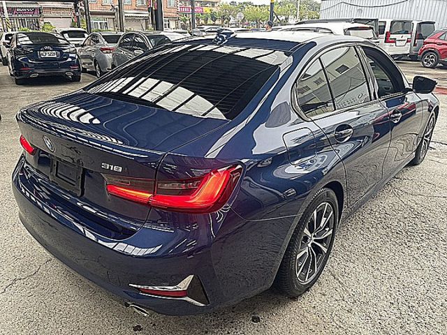 新世代G30系 BMW 318I  Luxury 德系精緻與豪華現在輕鬆享受  第5張相片