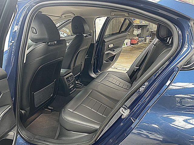 新世代G30系 BMW 318I  Luxury 德系精緻與豪華現在輕鬆享受  第10張相片