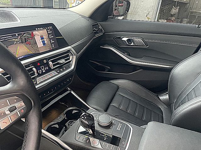 新世代G30系 BMW 318I  Luxury 德系精緻與豪華現在輕鬆享受  第18張相片