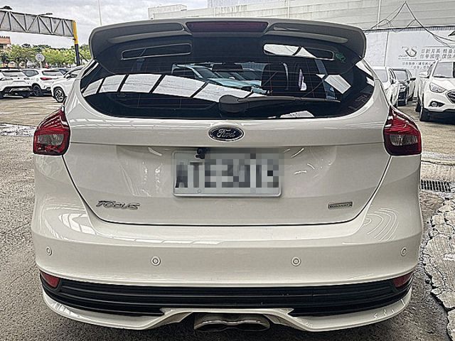 帥帥佛可斯改ST外觀套件便宜入手代步車  第5張相片