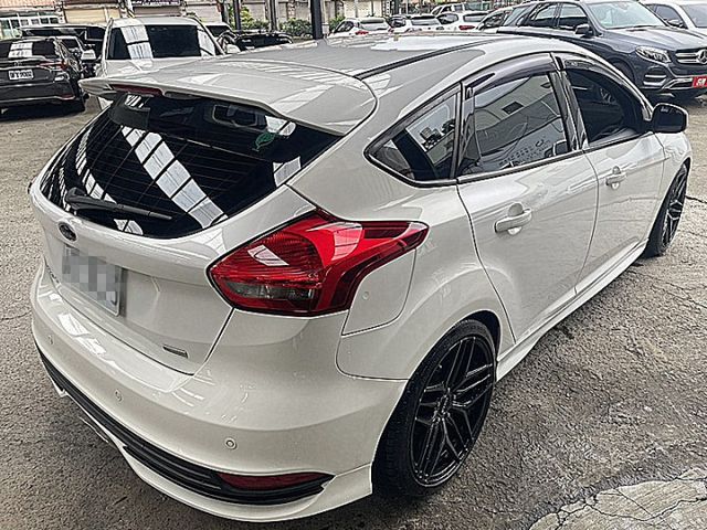 帥帥佛可斯改ST外觀套件便宜入手代步車  第6張相片