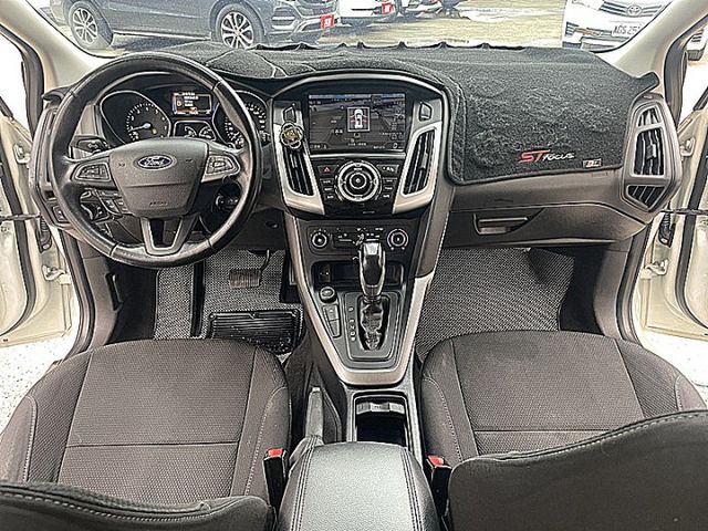 帥帥佛可斯改ST外觀套件便宜入手代步車  第13張相片