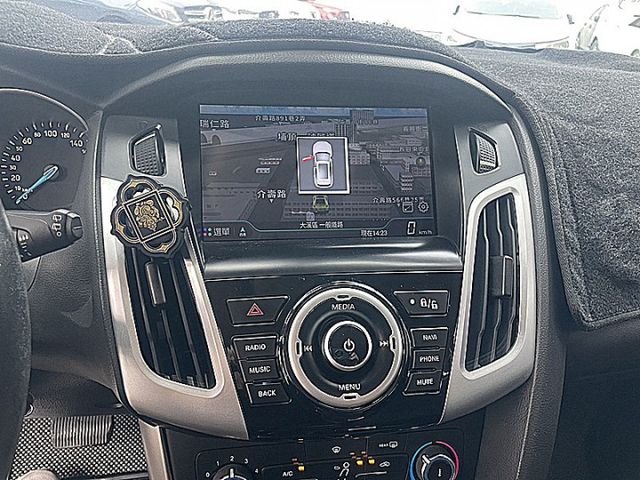 帥帥佛可斯改ST外觀套件便宜入手代步車  第17張相片