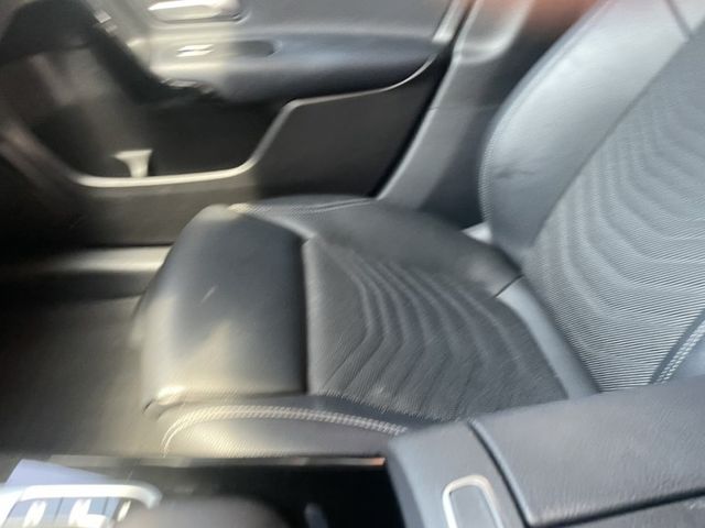 總代理BENZ A180  小資通勤代步豪華車首選省油又省稅才跑9萬  第19張相片