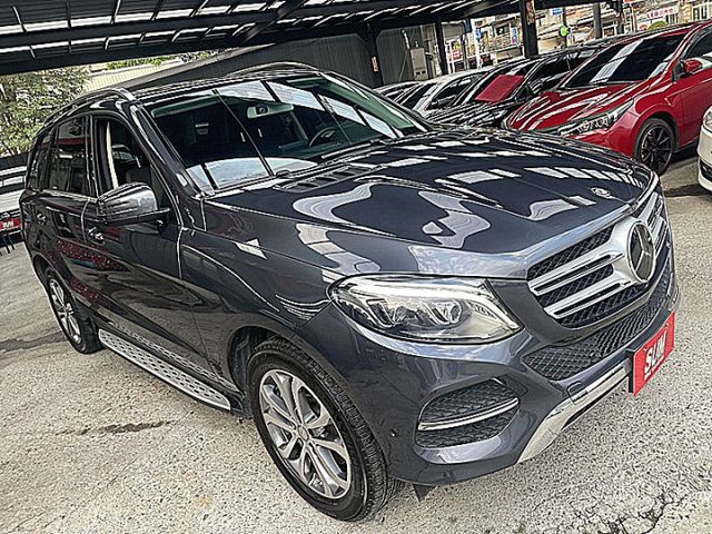 總代理 GLE 400 有23P的歐才跑10萬老闆座駕現在不用80萬入手  第6張相片