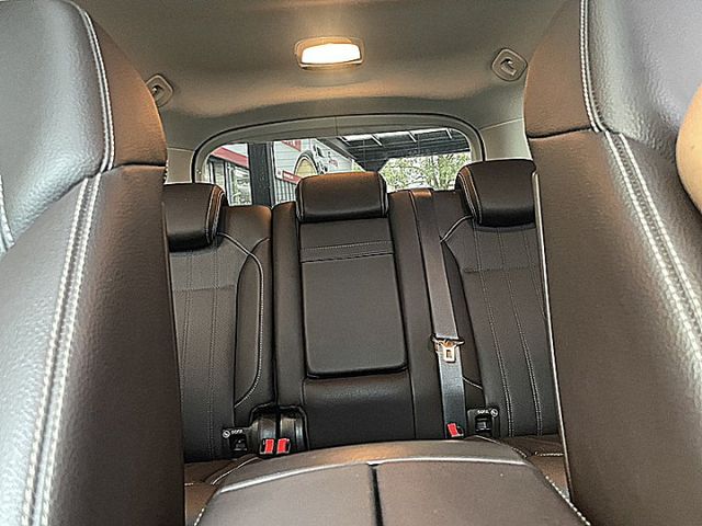 總代理 GLE 400 有23P的歐才跑10萬老闆座駕現在不用80萬入手  第20張相片