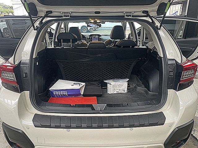 第二代Subaru XV在進化天窗I-KEY智慧定速跟車AWD才跑5萬  第8張相片