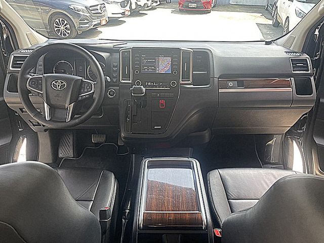 Granvia 6人旗艦三代同堂出遊與商務接送好幫手另有21白色同款  第13張相片