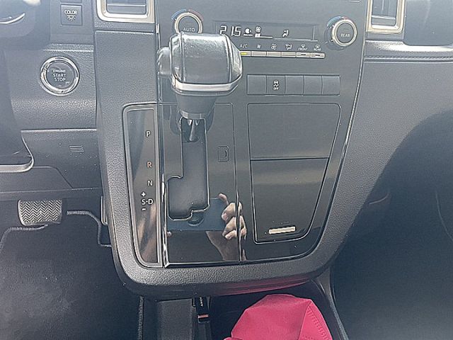 Granvia 6人旗艦三代同堂出遊與商務接送好幫手另有21白色同款  第18張相片