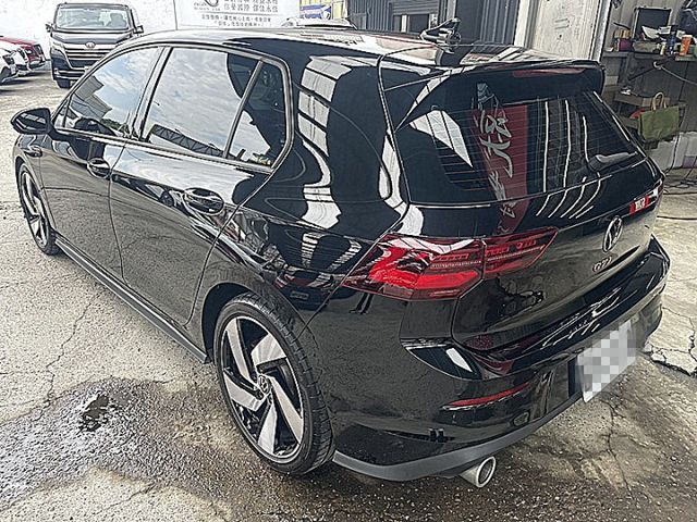 全新八代 Golf  GTI 暴力小鋼砲知道的就懂  第3張相片
