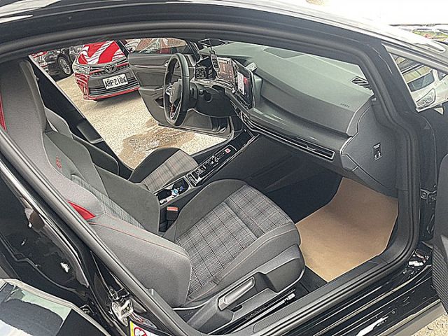全新八代 Golf  GTI 暴力小鋼砲知道的就懂  第10張相片