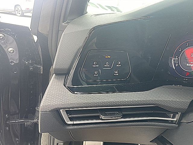 全新八代 Golf  GTI 暴力小鋼砲知道的就懂  第13張相片