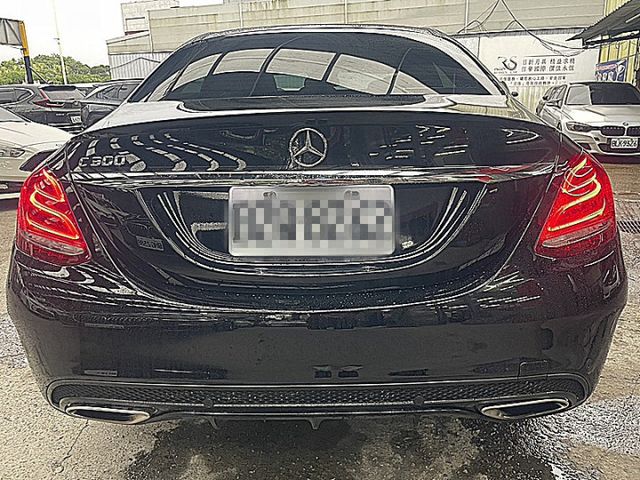 BENZ C300 AMG 有全景天窗.摸門.I-KEY.柏林@音.氛围燈超美  第4張相片