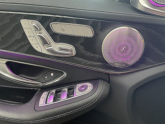 BENZ C300 AMG 有全景天窗.摸門.I-KEY.柏林@音.氛围燈超美  第14張相片