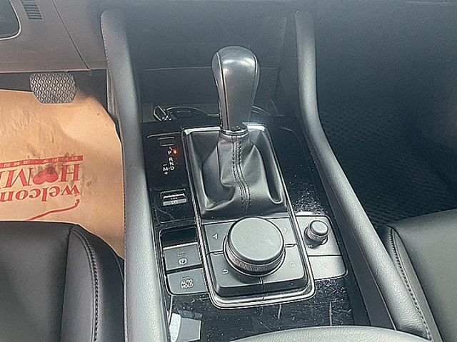 小改款魂動系馬自達3 四門20S Premium型有LED頭燈.盲點自適應跟車都原廠保養  第17張相片