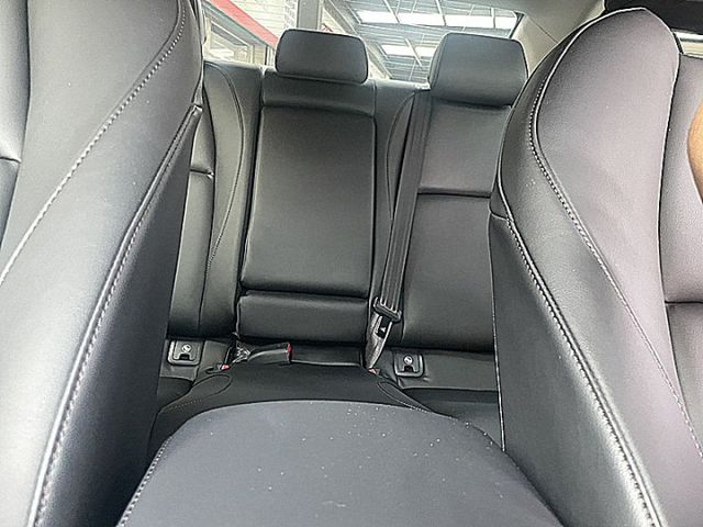 小改款魂動系馬自達3 四門20S Premium型有LED頭燈.盲點自適應跟車都原廠保養  第19張相片