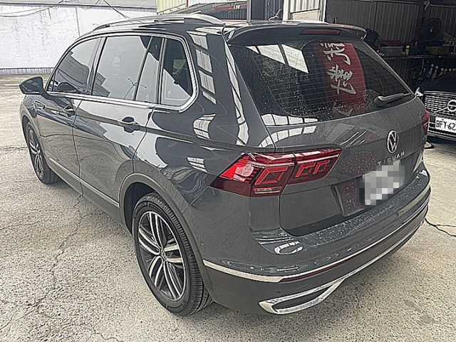 全新二代目Tiguan330 TSI Elegance Premium款進化更安全有智慧跟車電動尾門現在超優惠入手價  第3張相片