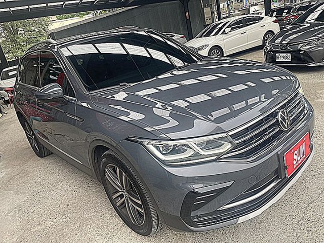 全新二代目Tiguan330 TSI Elegance Premium款進化更安全有智慧跟車電動尾門現在超優惠入手價  第6張相片