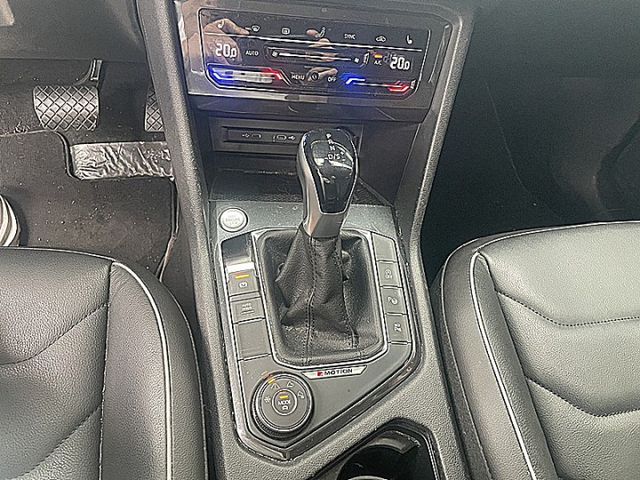 全新二代目Tiguan330 TSI Elegance Premium款進化更安全有智慧跟車電動尾門現在超優惠入手價  第18張相片