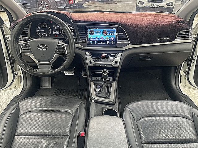 大改款豪華版影音後座冷氣出風優質代步車熱門白  第13張相片