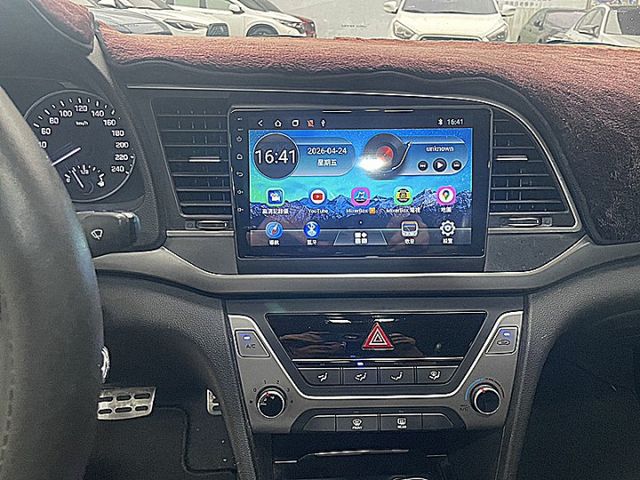 大改款豪華版影音後座冷氣出風優質代步車熱門白  第17張相片